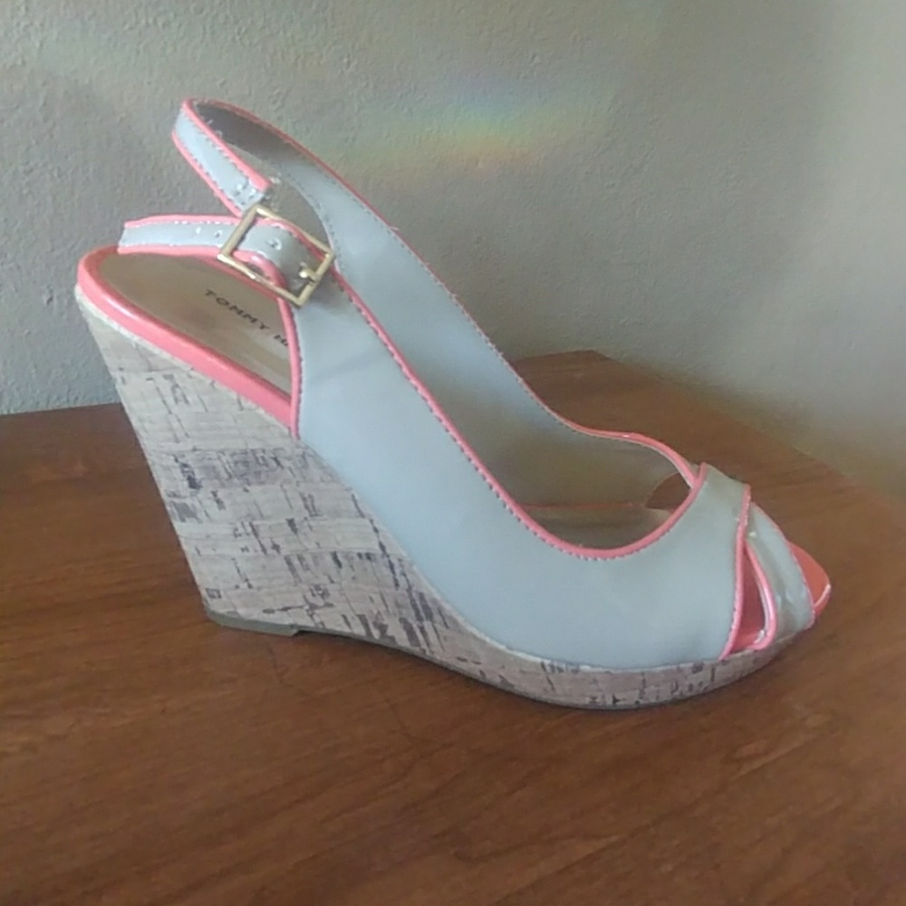 🌸Tommy Hilfiger Wedges🌸